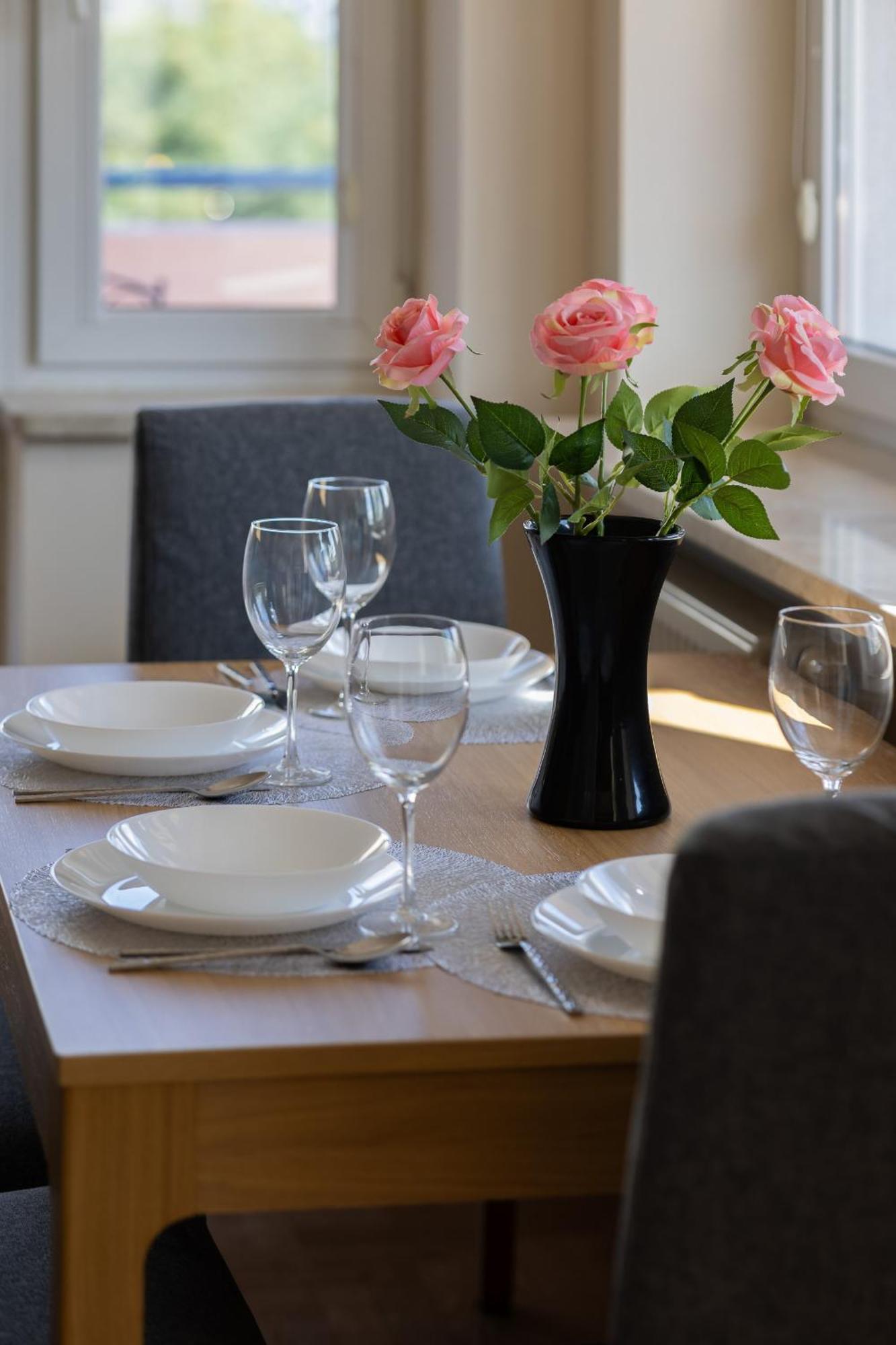 Apartment Spacious 120 M From The Metro Station By Renters *